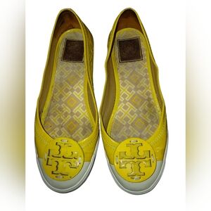 "Tory Burch" Sz.7.5 Mustard Yellow Patent Leather Flat Slip-On Sneakers.